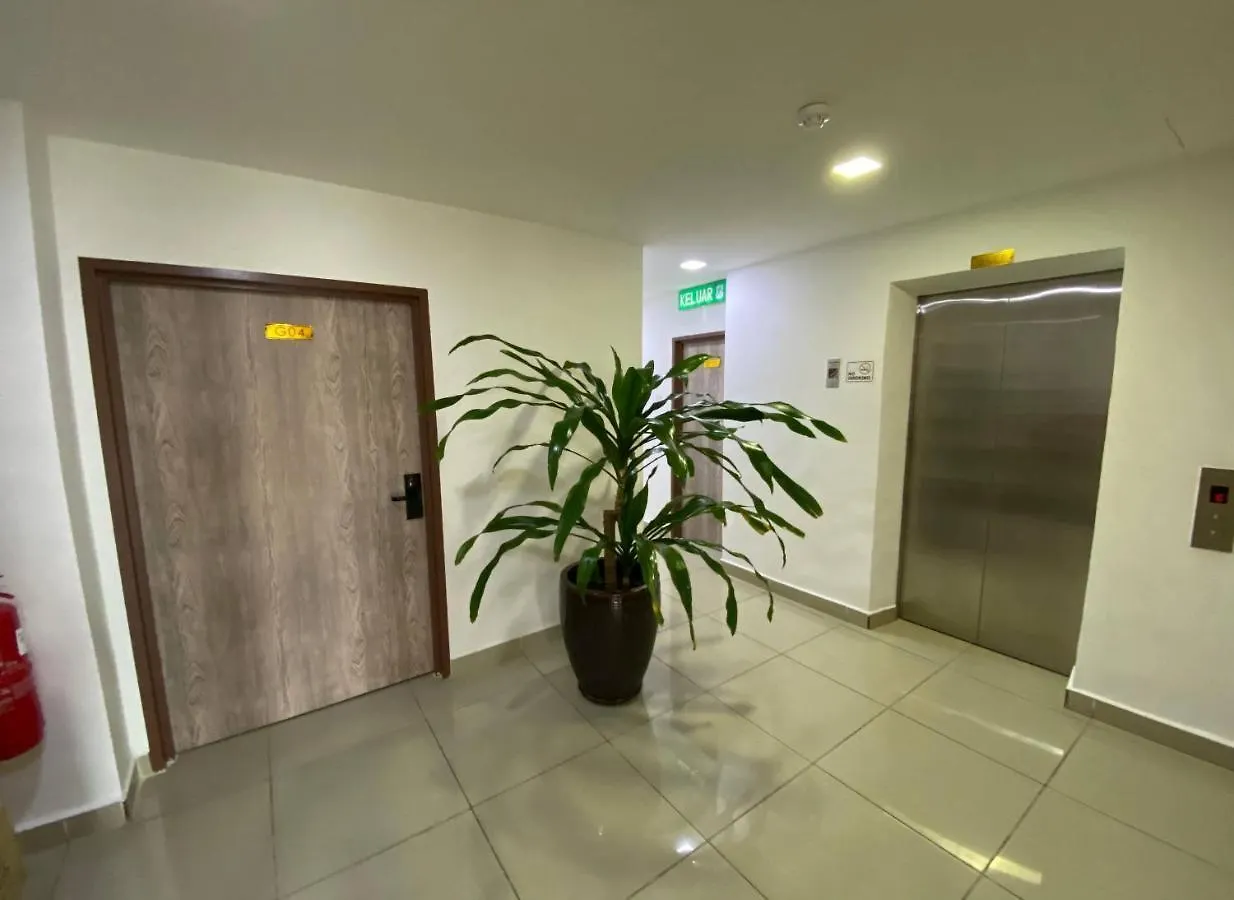 Shobi Hotel By Zuzu Johor 3*,